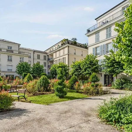 Cour Royal Apartment Near Disneyland Bmyguest Chessy  Exterior foto